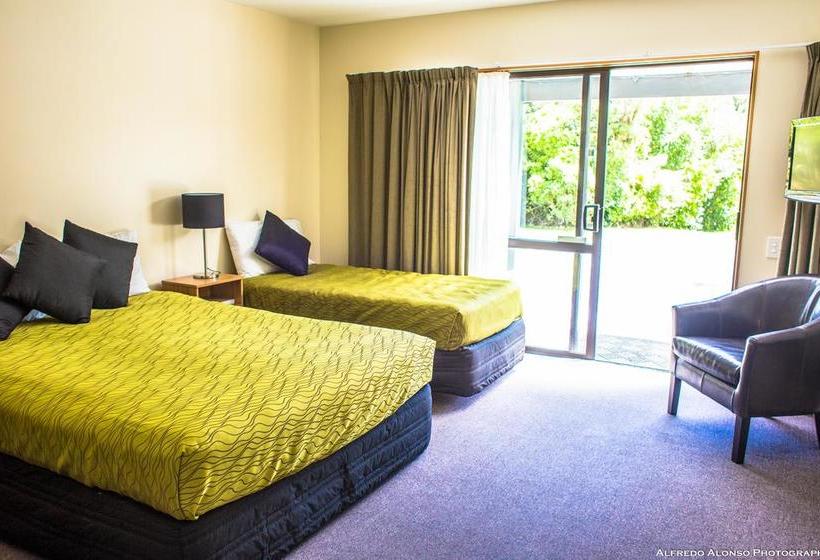 Asure Aspiring Court Motel 4