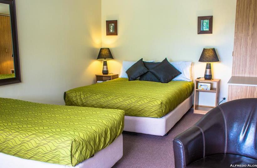 Asure Aspiring Court Motel 5