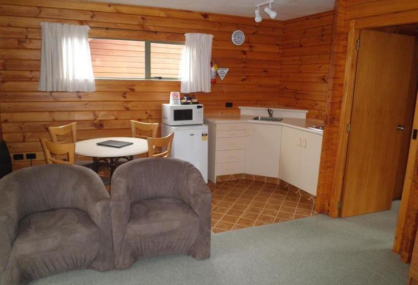 Forest Peak Motel 14