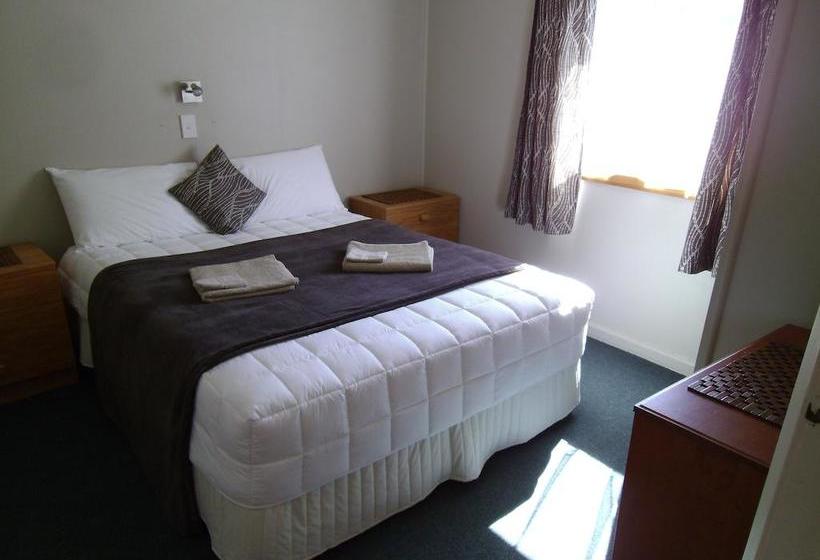 Forest Peak Motel 18