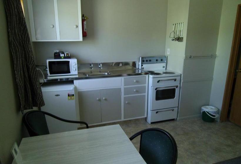 Forest Peak Motel 19