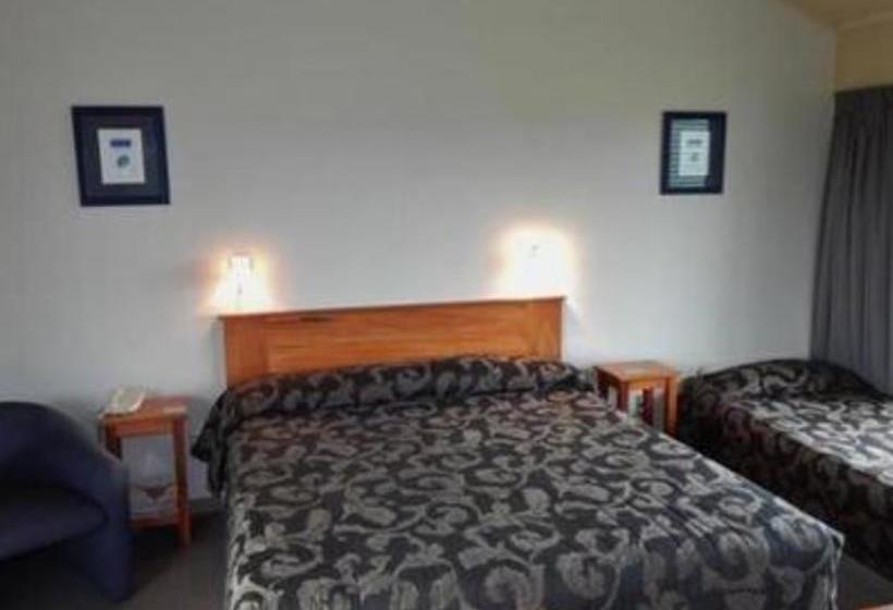 Omau Settlers Lodge Motel 10