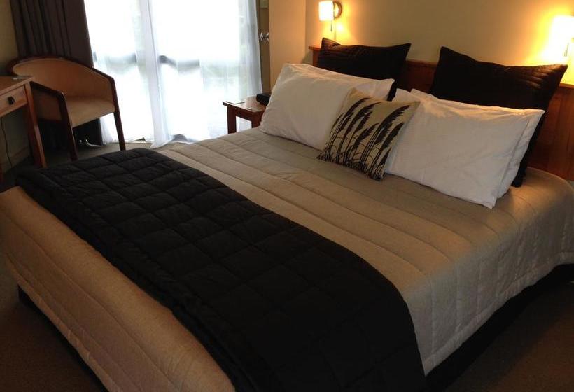 Omau Settlers Lodge Motel 15