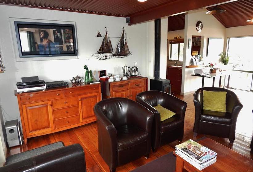 Omau Settlers Lodge Motel 20