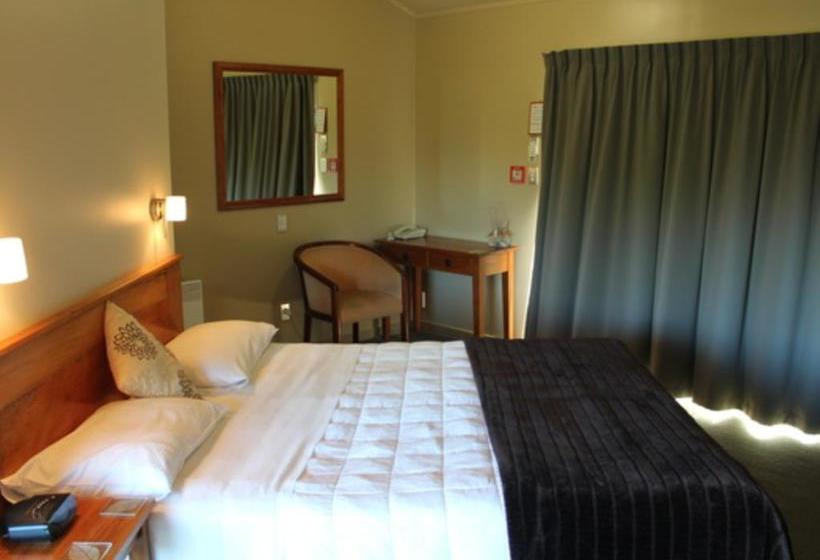 Omau Settlers Lodge Motel 5