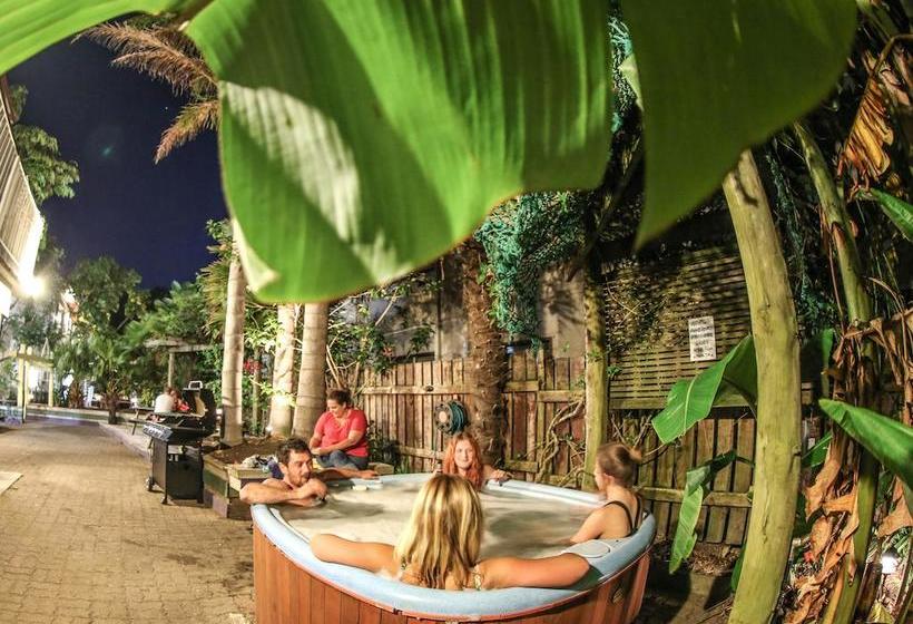 Hostel Centabay Lodge 1