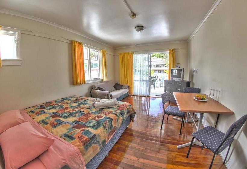 Hostel Centabay Lodge 3