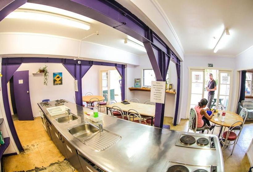 Hostel Centabay Lodge 8