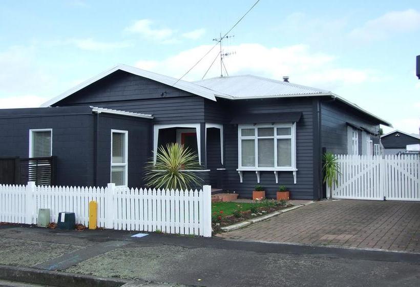 Wellesbourne Homestay B&b Isla Norte