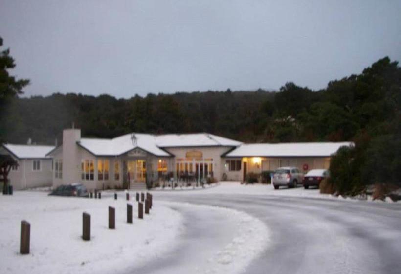 Hotel Ngati Ruanui Stratford Mountain House 5