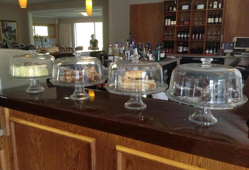 Hotel Ngati Ruanui Stratford Mountain House 6