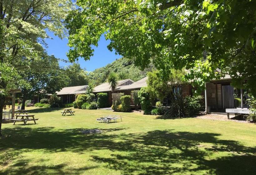 Motuoapa Bay Motel 1