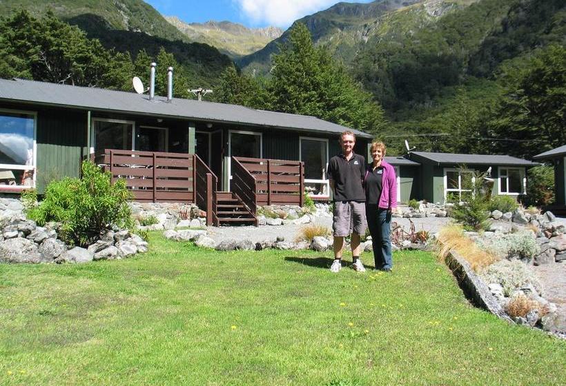 Arthur S Pass Alpine Motel 8