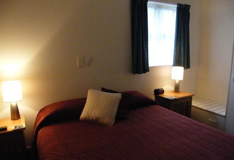 Motel Cambridge Mews 8