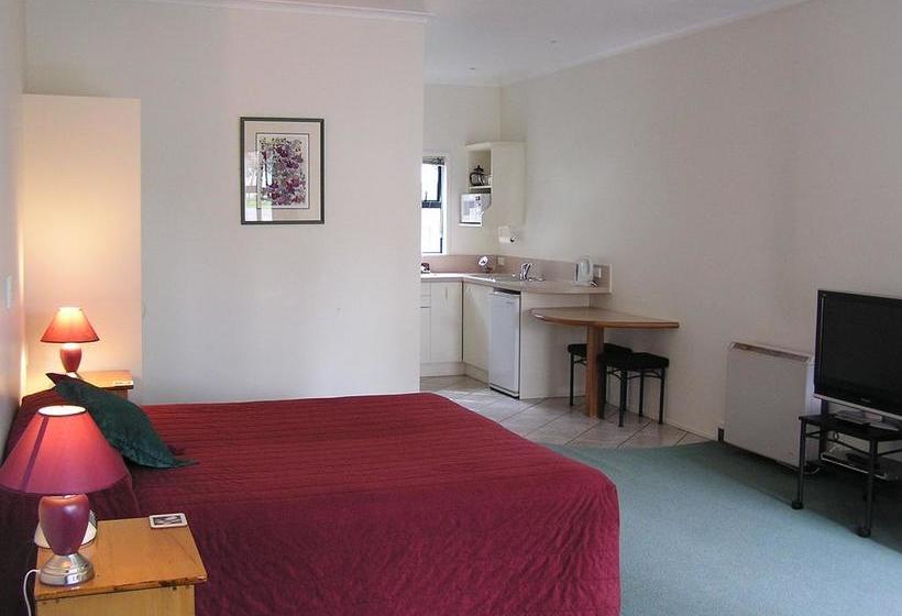 Motel Cambridge Mews 9