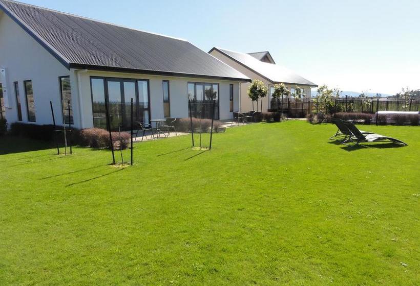 Bed and Breakfast Pine Hill Lodge 14