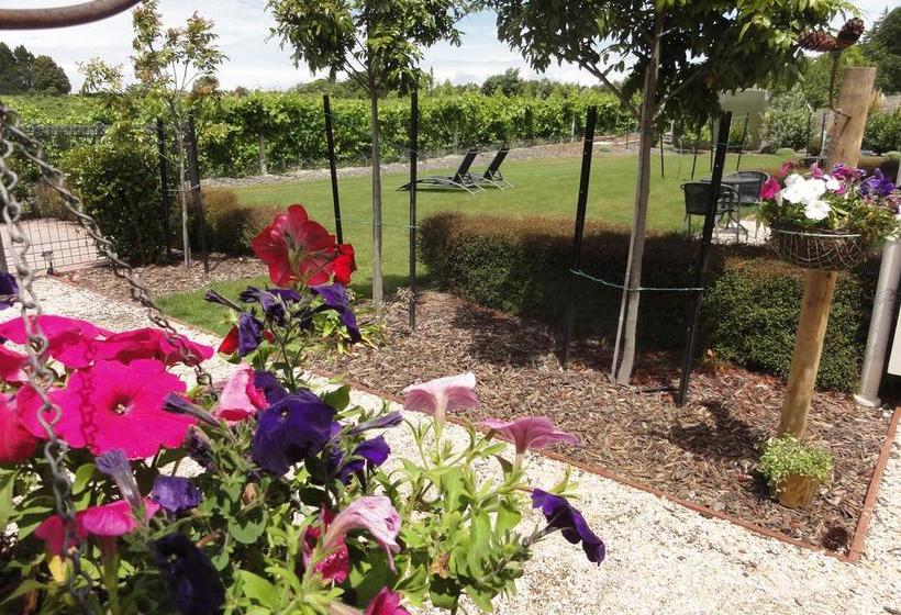 Bed and Breakfast Pine Hill Lodge 6