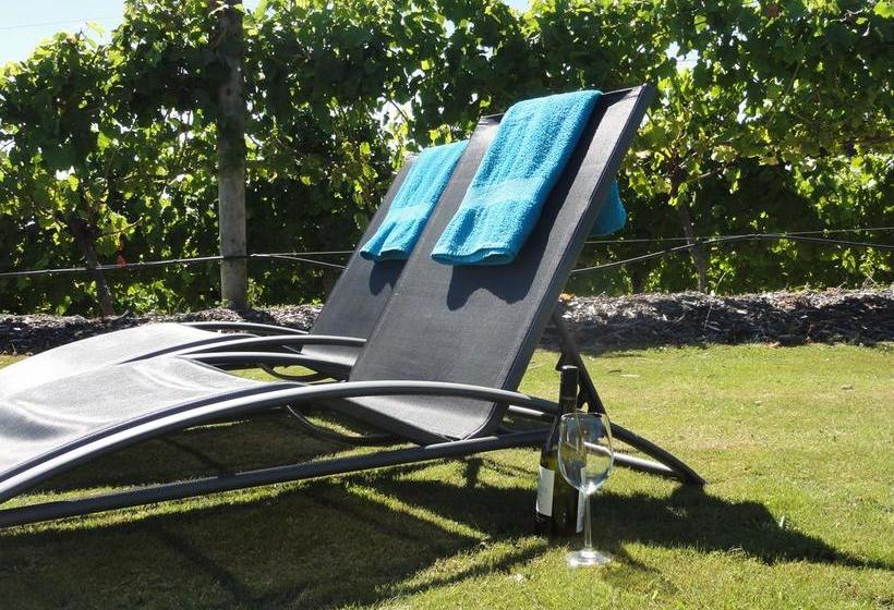 Bed and Breakfast Pine Hill Lodge 8