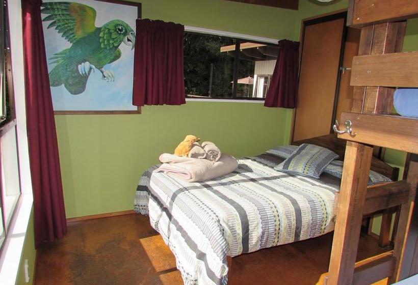 Hostel Birdsong Backpackers 10