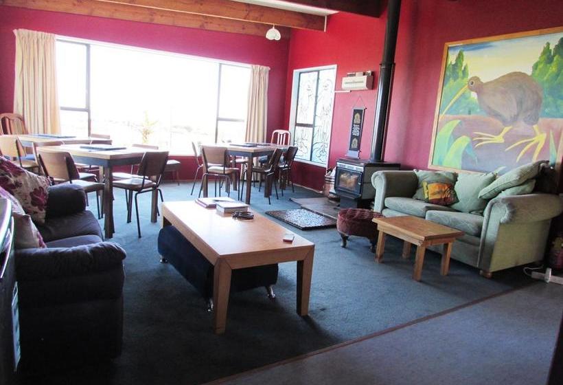 Hostel Birdsong Backpackers 11