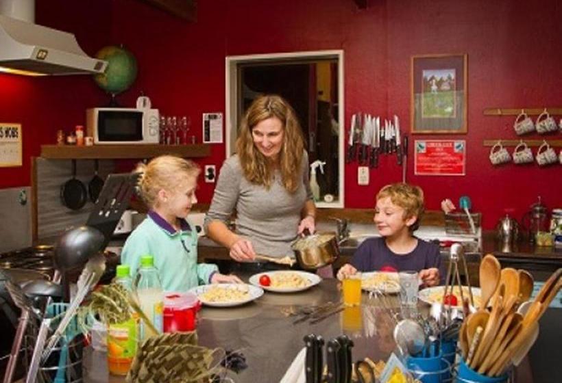 Hostel Birdsong Backpackers 3