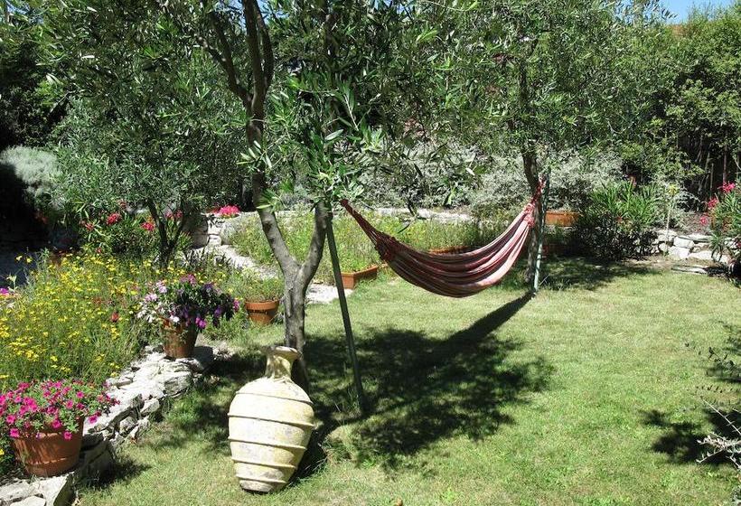 Beachside Villas Motel 12