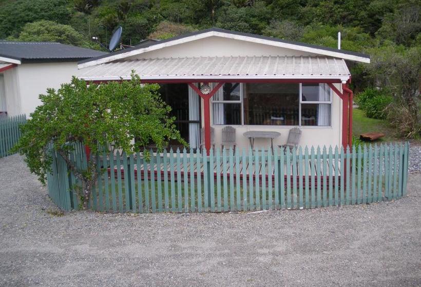 Punakaiki Beachfront Motels 16