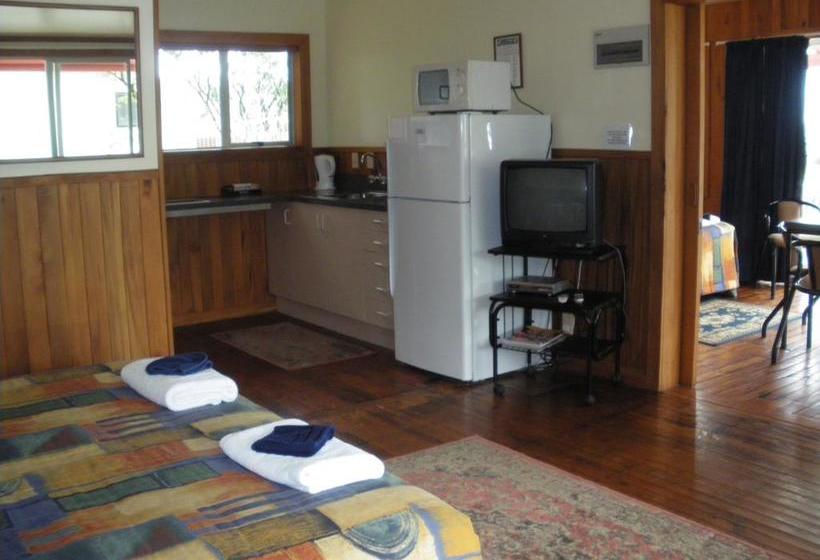 Punakaiki Beachfront Motels 7
