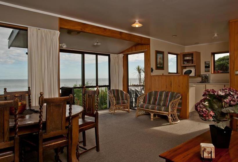 Punakaiki Beachfront Motels 9
