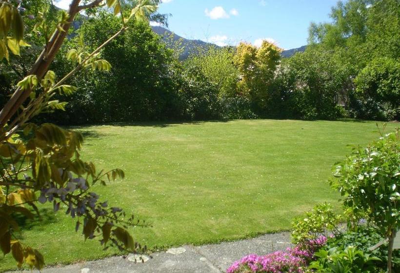 Harrogate Gardens Motel 2