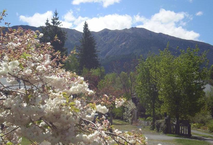 Harrogate Gardens Motel 6