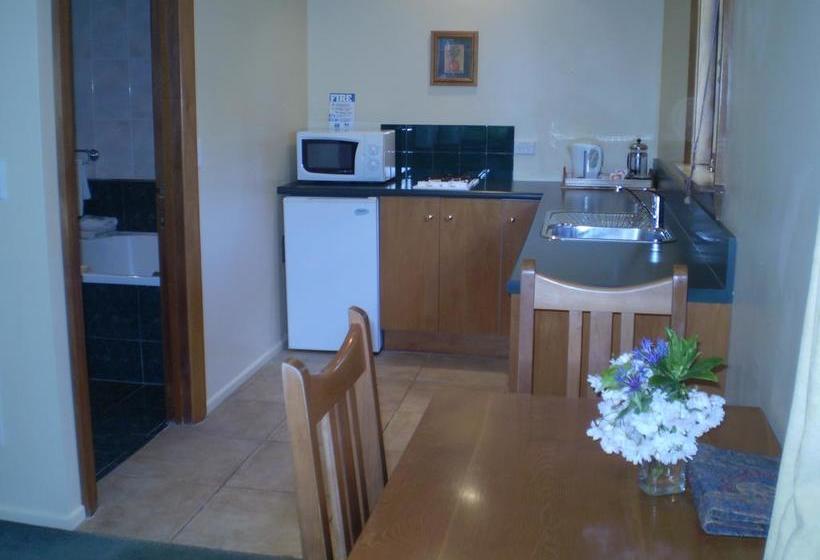 Harrogate Gardens Motel 8