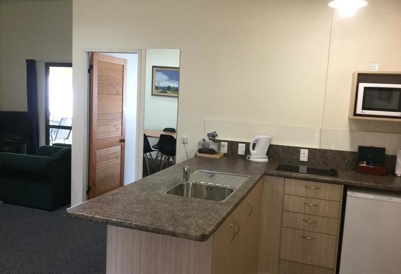 Motel Captains Quarters Motor Inn 18