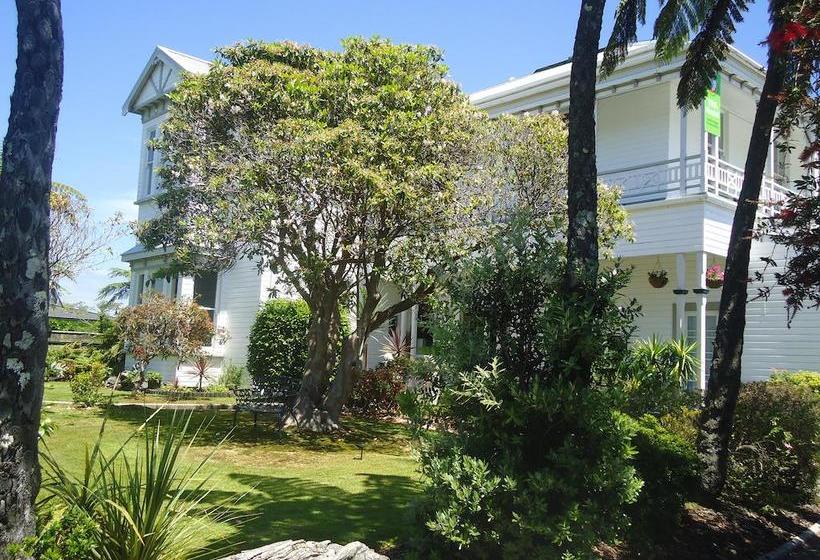 Tripinn Hostel Backpackers Yha South Island