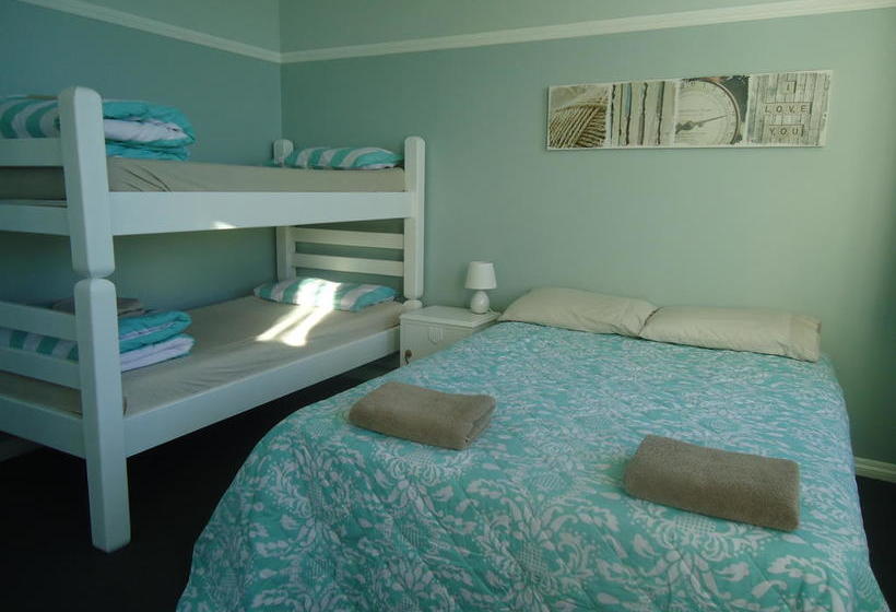 Tripinn Hostel Backpackers Yha 12