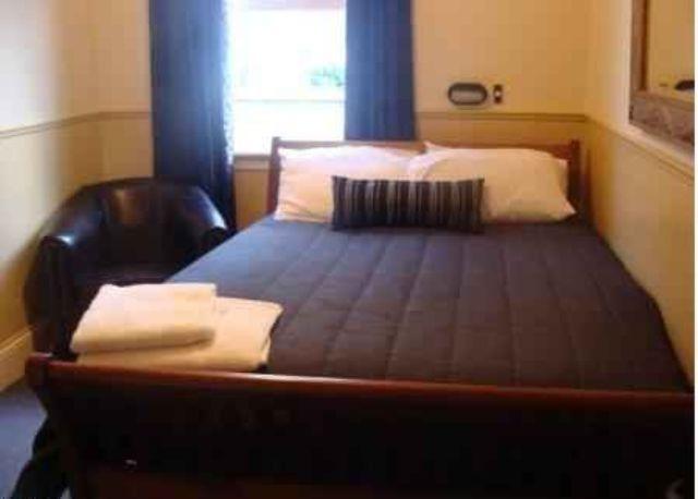 Hostel Worldwide Backpackers 10