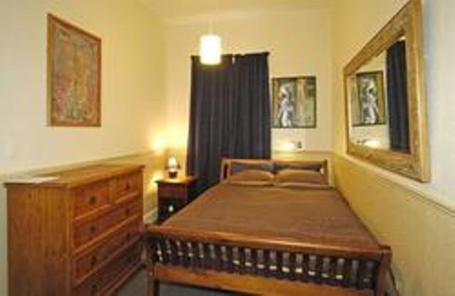 Hostel Worldwide Backpackers 17