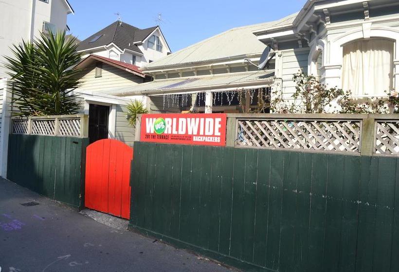 Hostel Worldwide Backpackers 4