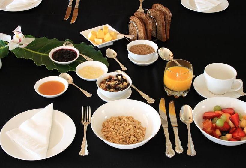 Chartre` Manor B&b 16