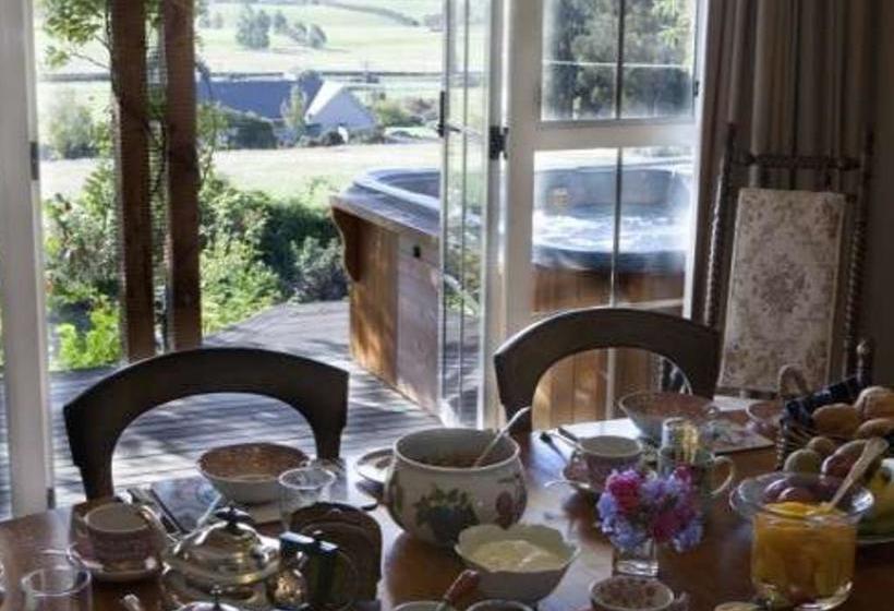 Bed and Breakfast Silver Peaks Lodge 14