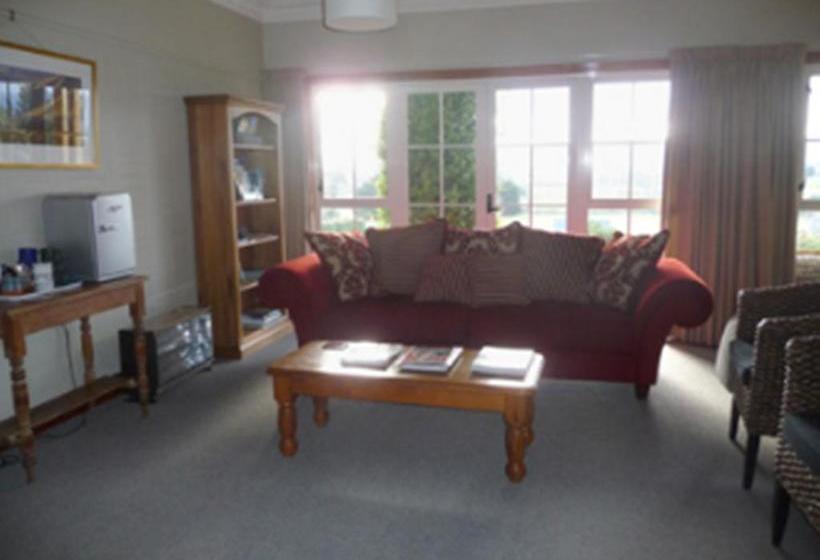 Bed and Breakfast Silver Peaks Lodge 19