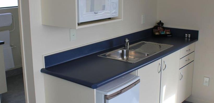 Motel Bassingers Motor Lodge 16