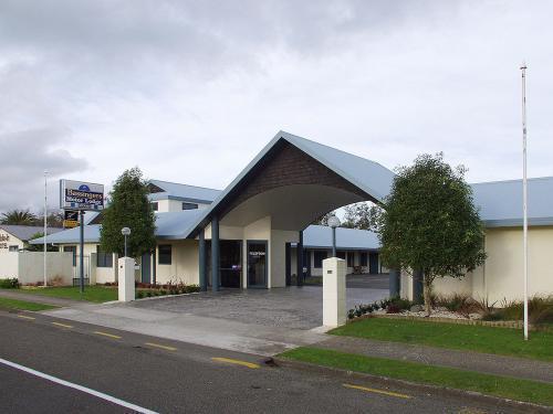 Motel Bassingers Motor Lodge 19