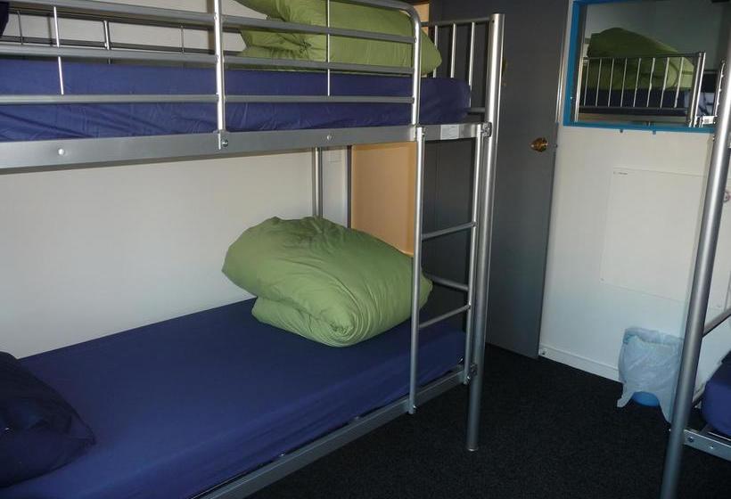 Hostel Mount Backpackers 11