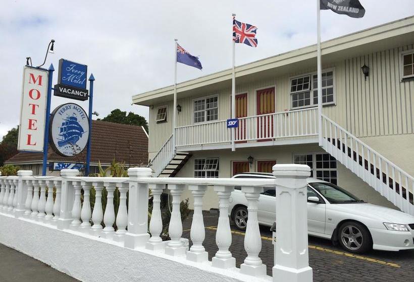 Ferry Motel 1