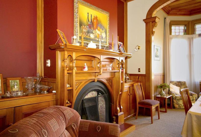 Villa Heights Bed And Breakfast 12