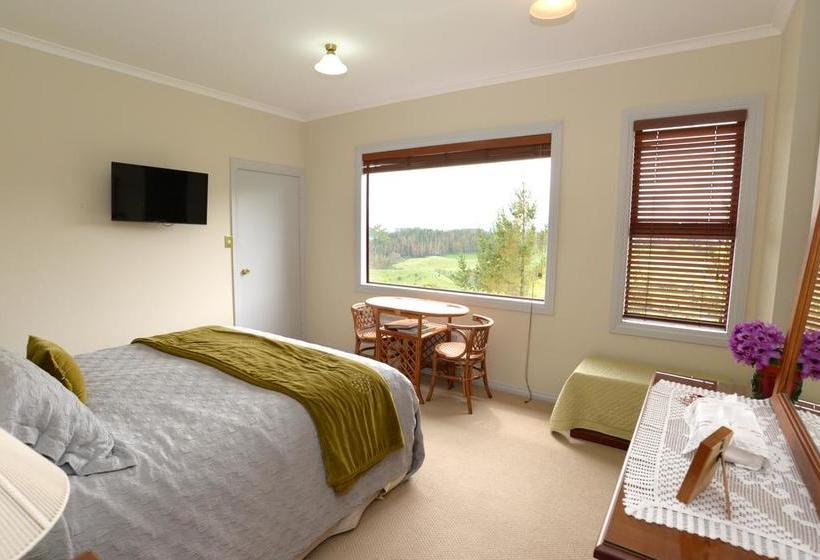 Villa Heights Bed And Breakfast 9