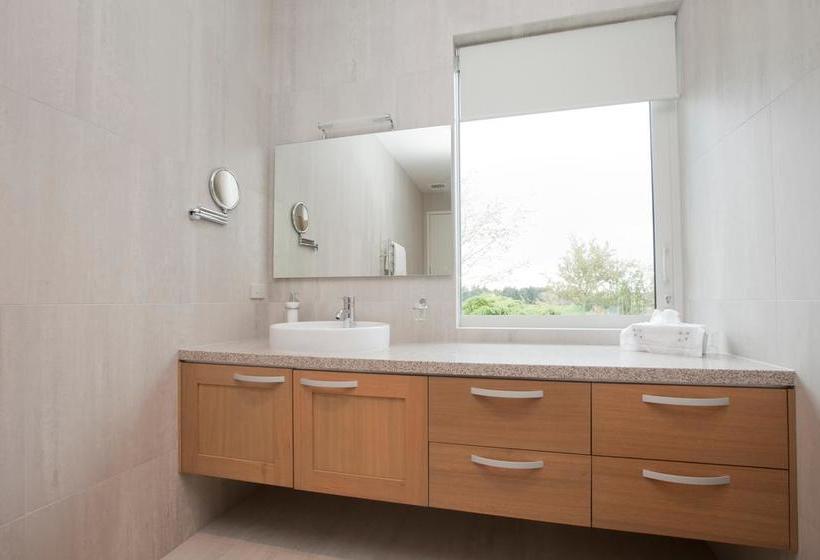 Bed and Breakfast Blackwood House 12