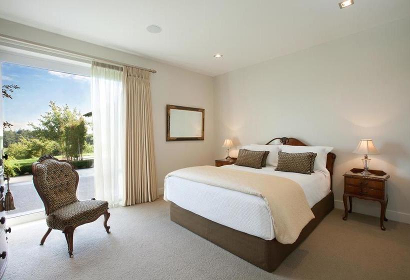 Bed and Breakfast Blackwood House 17