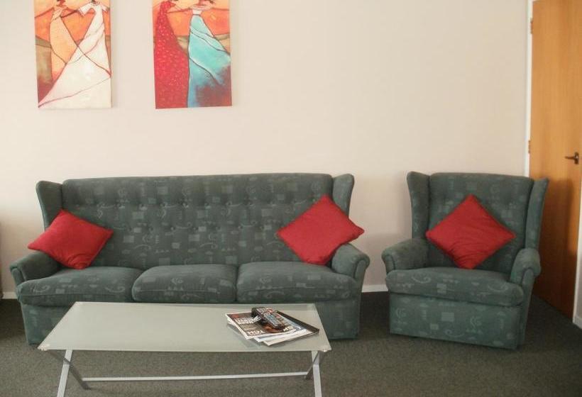 Gloucester House Motel